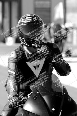 media/Sep-25-2023-Moto Forza (Mon) [[81ffa65e0a]]/Around the Pits/